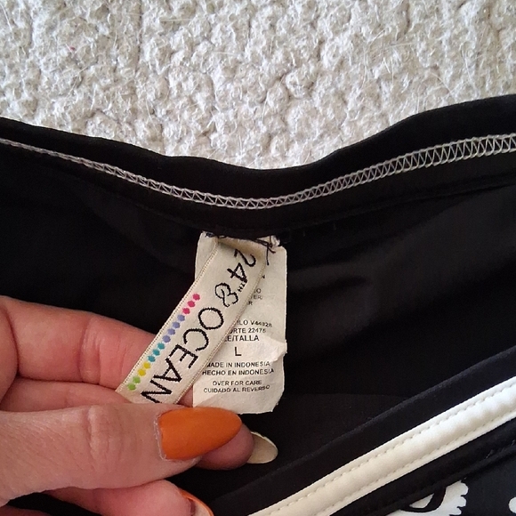 24th & Ocean Black and White Swim Skirt - Picture 2 of 4